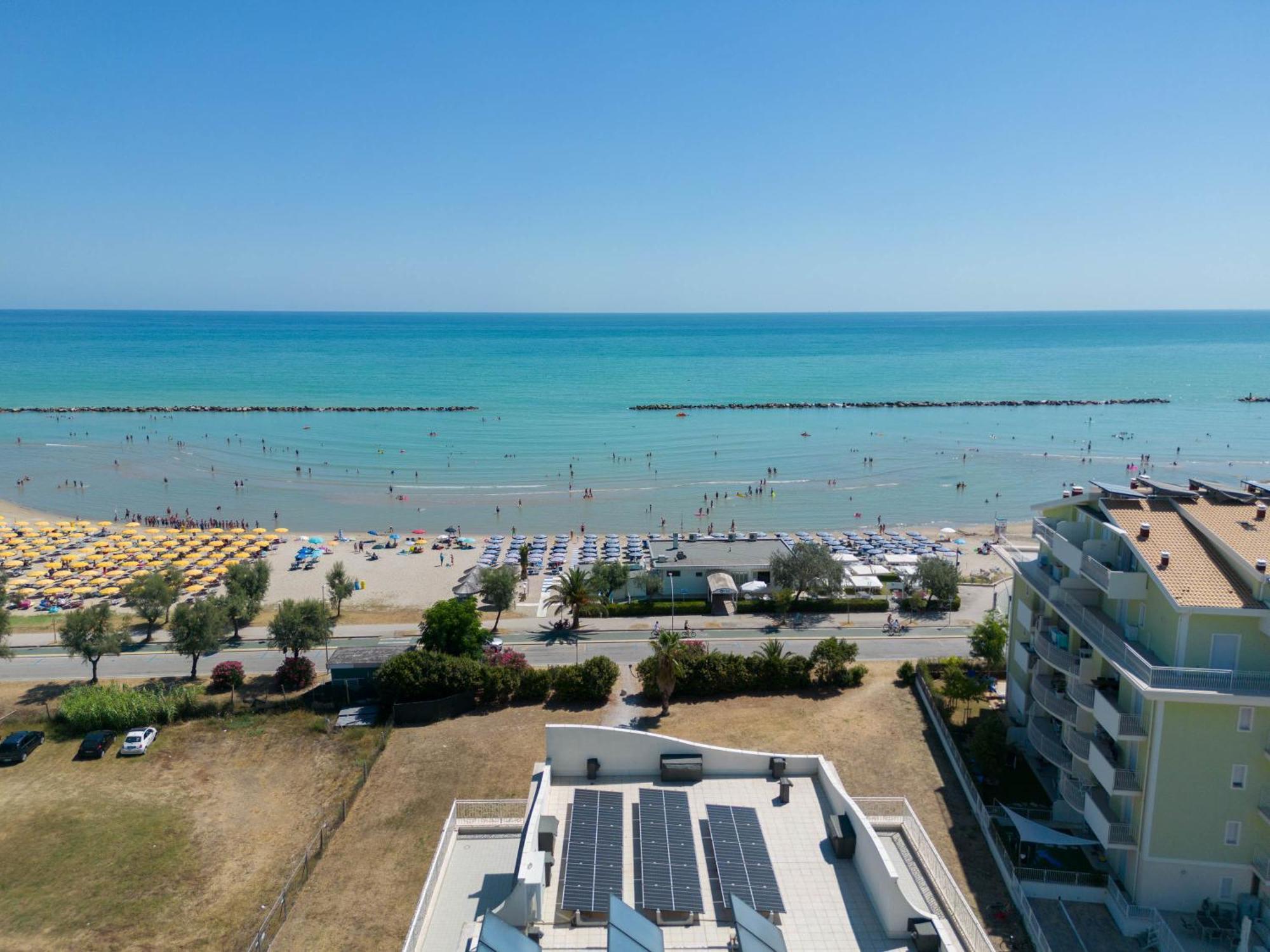 Ferienwohnung Altomare - Vibra Villa Rosa Di Martinsicuro Exterior foto