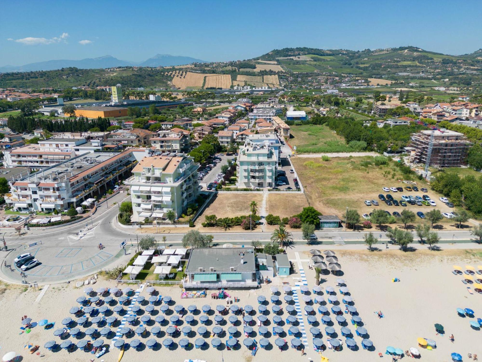 Ferienwohnung Altomare - Vibra Villa Rosa Di Martinsicuro Exterior foto