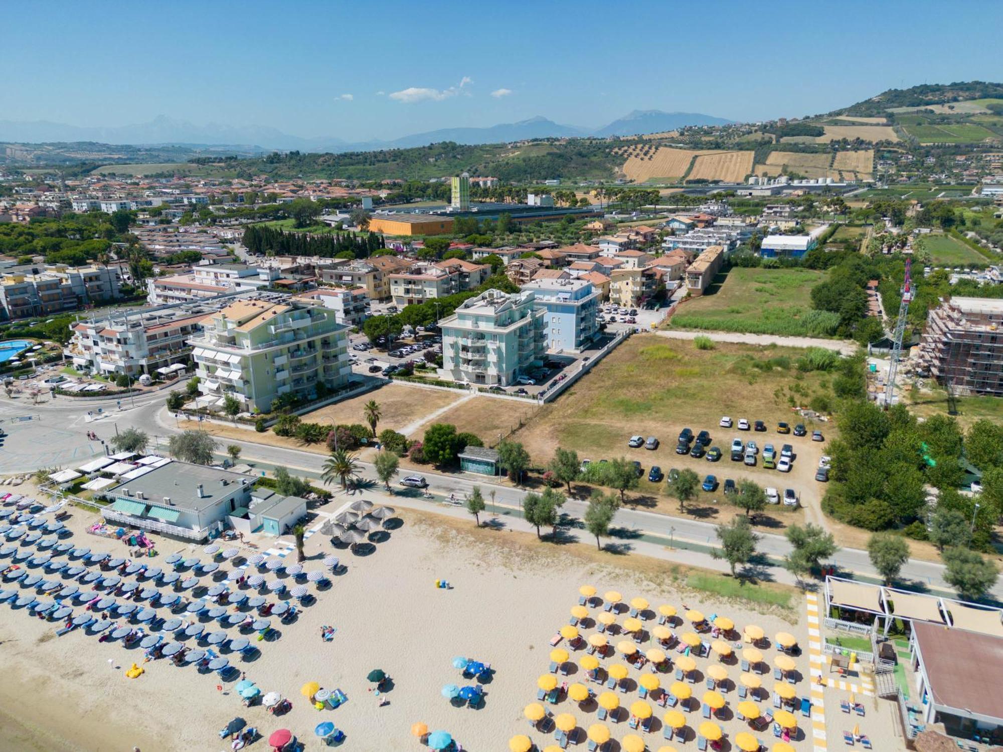 Ferienwohnung Altomare - Vibra Villa Rosa Di Martinsicuro Exterior foto